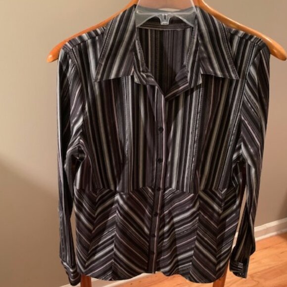 *HP* Women's Apt. 9 grey scale long sleeve blouse - Picture 7 of 7